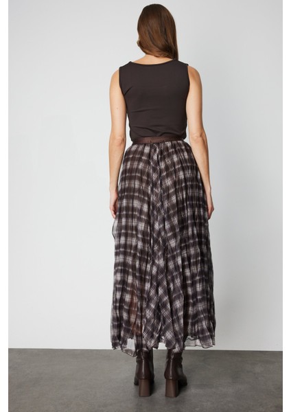 Kadın Ekoseli Pileli Maxi Boy Etek 60214 Kahverengi fırsatları