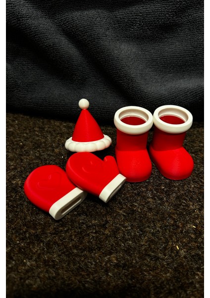 Noel Ayakkabı, Şapka ve Eldiven Mini Dekor Seti – Bioplastik Yılbaşı Süsleri