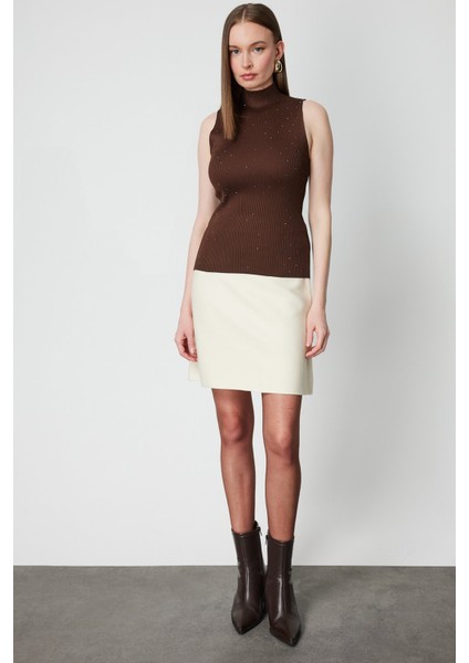 Kadın Taşlı Kolsuz Triko Bluz 66375 Kahverengi fiyatları