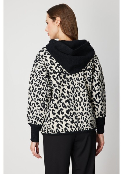Kadın Leopar Desenli Kapüşonlu Hırka 60943 Siyah fırsatları