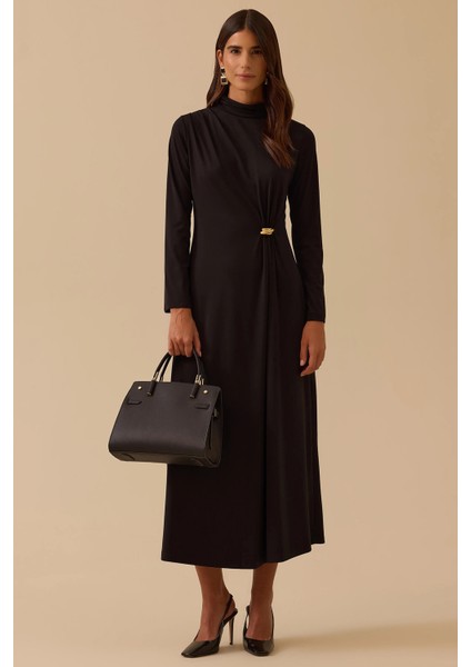 Kadın Metal Aksesuarlı Drapeli Elbise 1025 Siyah