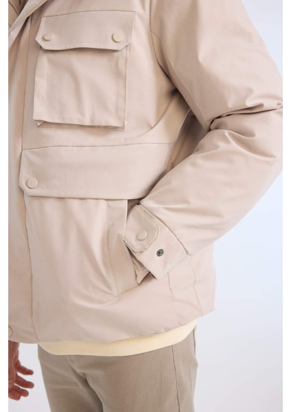 Su İtici Slim Fit Dar Kesim Kapüşonlu Fermuarlı Çıtçıt Kapamalı Cepli Mont C7443AX24WN