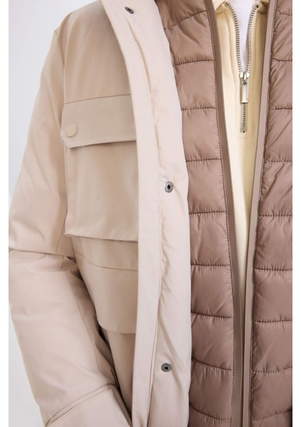 Su İtici Slim Fit Dar Kesim Kapüşonlu Fermuarlı Çıtçıt Kapamalı Cepli Mont C7443AX24WN