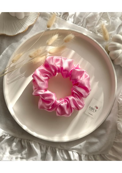 Kadın Saten Toka - Şeker Pembesi – Tekli Lüks Lastik Model Scrunchie