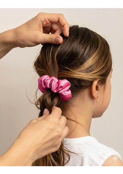 Kadın Saten Toka - Şeker Pembesi – Tekli Lüks Lastik Model Scrunchie modelleri