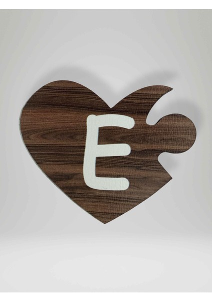 E Harfi (Sol Parça) – Ahşap Puzzle Kalp Harf Magnet – Buzdolabı Süsü – Ikili Uyumlu (KOD:1000)