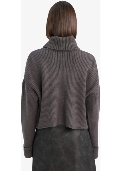 Oversize Geniş Kalıp Balıkçı Yaka Triko Kazak