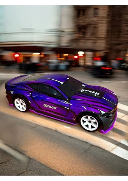Sesli Işıklı Drift Atabilen 12 Km Hız Yapan Uzaktan Kumandalı Araba-Yedek Aksesuarlı Spor Araba