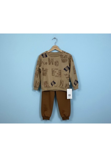 Kahverengi Desenli Erkek Çocuk Alt Üst Takım modelleri
