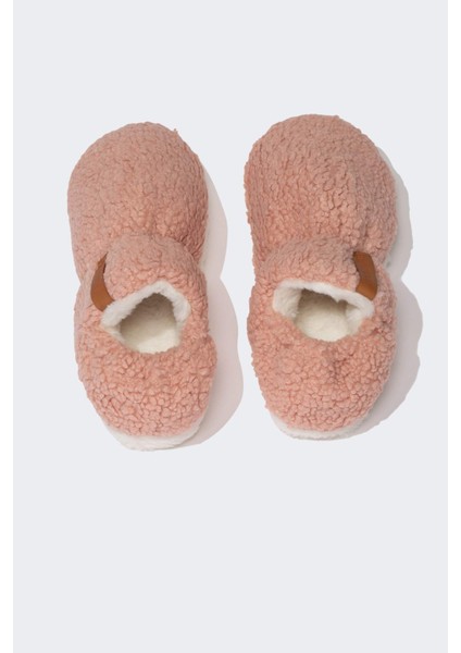 Kadın Pelüş Ev Terliği