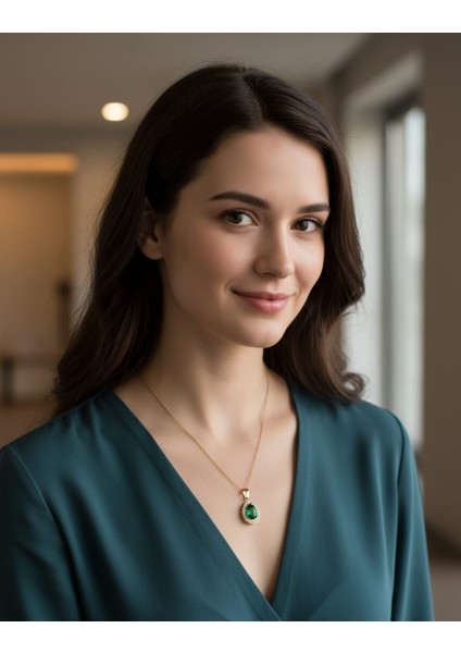 Zümrüt Yeşili Damla Çelik Kolye fiyatları