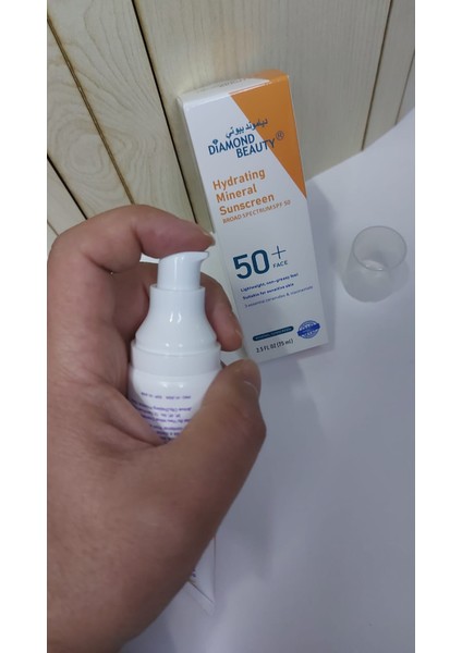 Hydrating Mineral Sunscreen Spf 50+ | Mineral Yüz Güneş Kremi 75 ml fırsatları
