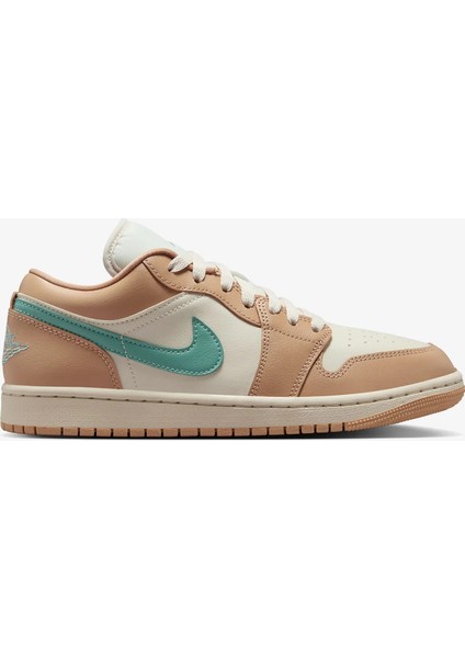 Jordan Air 1 Low Kadın Bej Spor Ayakkabı DC0774-130 modelleri