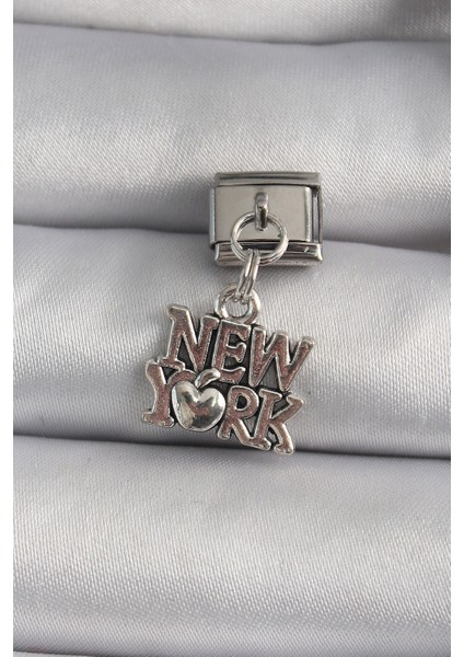 316L Çelik Gümüş Renk Sallantı New York Yazı Nomination Charm