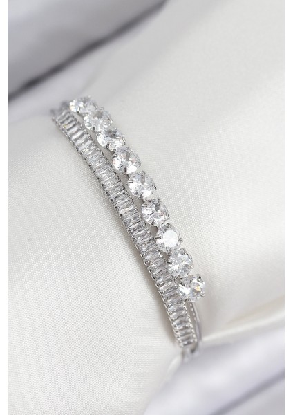 Pirinç Zirkon Taşlı Su Yolu Gümüş Renk Kadın Bileklik