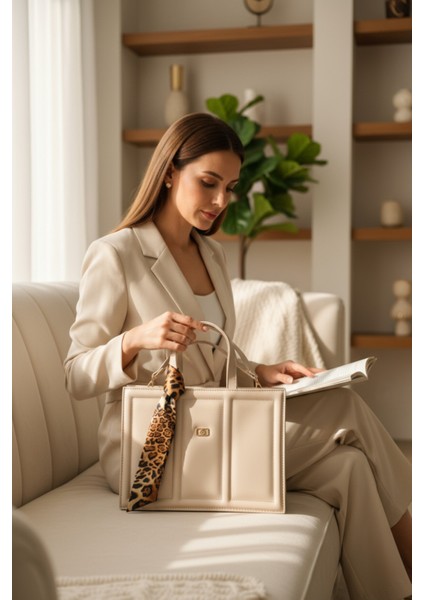 Kadın Vizon Fular Detaylı El-Omuz Çanta Şık ve Modern Tasarım fiyatları