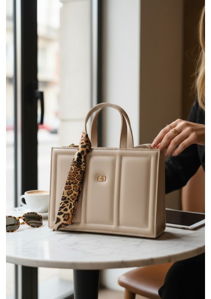 Kadın Vizon Fular Detaylı El-Omuz Çanta Şık ve Modern Tasarım fırsatları