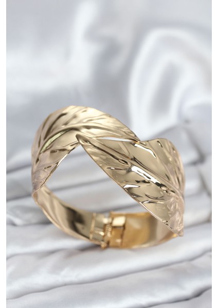 Pirinç Renk Yaprak Kadın Bileklik