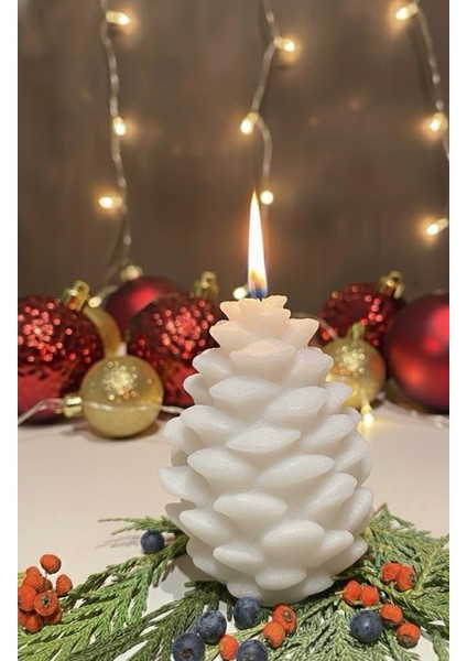 Kozalak Desenli Dekoratif Kokulu Beyaz Mum (Vanilya Aromalı)