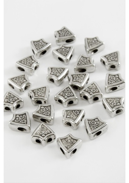 Plastik Üçgen Tesbih Püskül Ara Aparatı 50 Gram