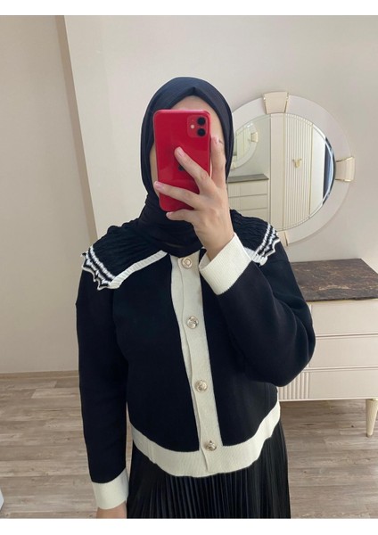 Kadın Vintage Yaka Düğmeli Etek Üstü Triko Hırka - Siyah