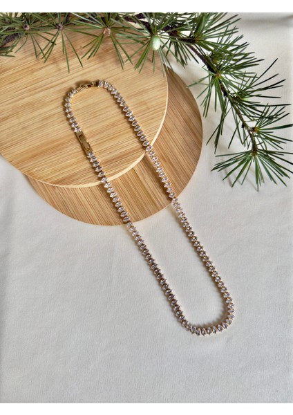 Oval Taşlı Su Yolu Kolye