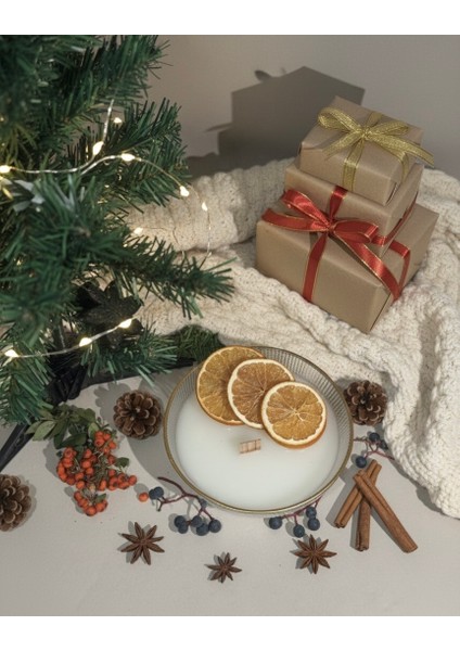 Yılbaşı Temalı Büyük Cam Kokulu Ahşap Fitilli Mum (Portakal Kokulu) fiyatları