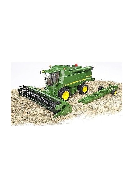 - John Deere Biçerdöver Ölçekli Model fiyatları