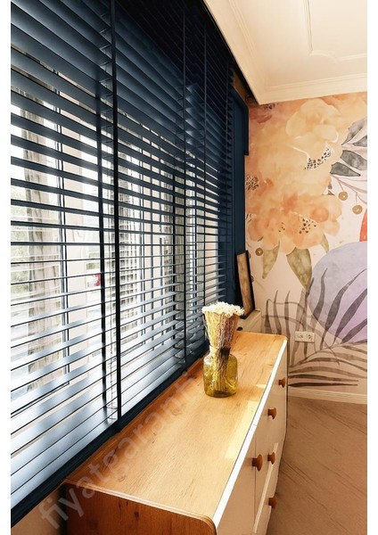 Antrasit Gerçek Ahşap Jaluzi 50MM Zincirli Redüktörlü Kurdelalı AJS1002