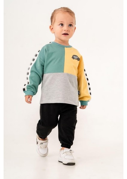 Erkek Çocuk Pamuklu Yeşil–sarı Colorblock Şeritli Sweatshirt & Siyah Eşofman Takım fiyatları