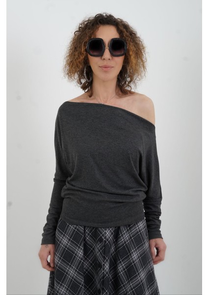 Füme Kayık Yaka Bluz modelleri