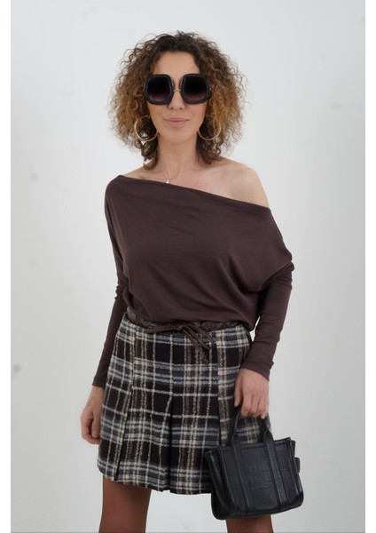 Koyu Kahve Kayık Yaka Bluz