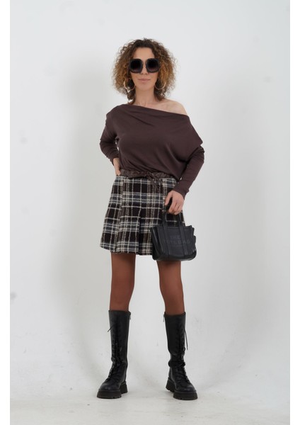 Koyu Kahve Kayık Yaka Bluz fiyatları