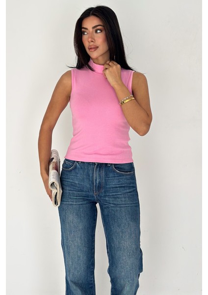 Kadın Kolsuz Boğazlı Basic Body – Sleek Core