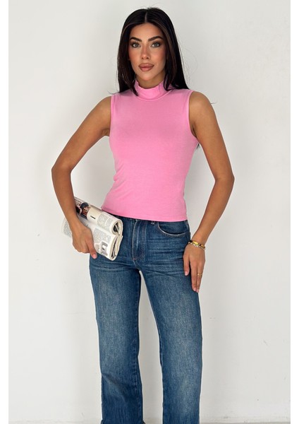 Kadın Kolsuz Boğazlı Basic Body – Sleek Core