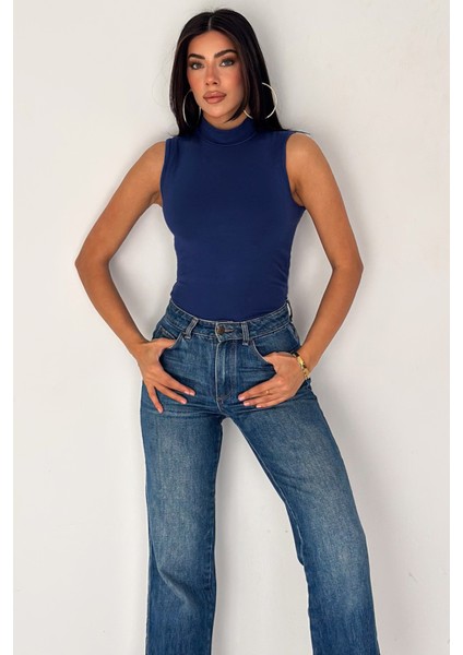 Kadın Kolsuz Boğazlı Basic Body – Sleek Core