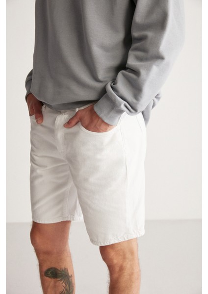 Carlos Relaxed Comfort Beyaz Şort modelleri