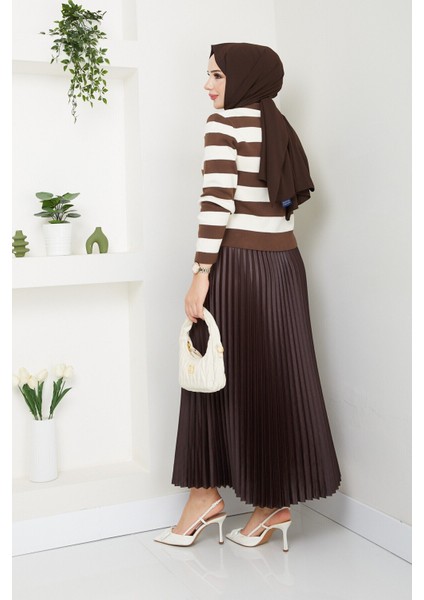 Kadın Düğme Detaylı Çizgili Etek Üstü Triko Hırka Kahverengi Tesettür modelleri