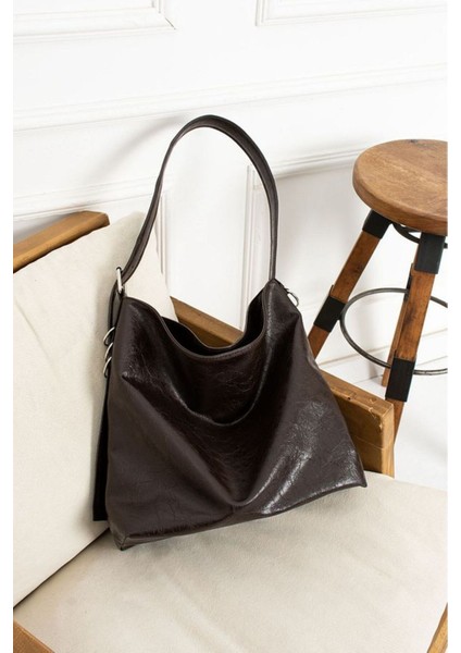 Kadınhalka Detay Büyük Boy El Kol Omuz Çantası Yumuşak Deri Vintage Model Kahverengi