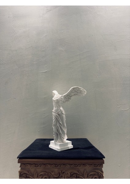 Antik Yunan Zafer Tanrıçası Nike Heykeli fiyatları