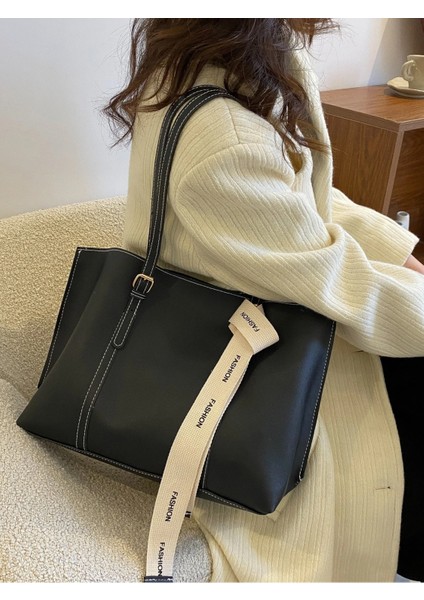 Mona Fiyonk Detaylı Hafif Büyük Boy Kadın El ve Omuz Çantası Siyah