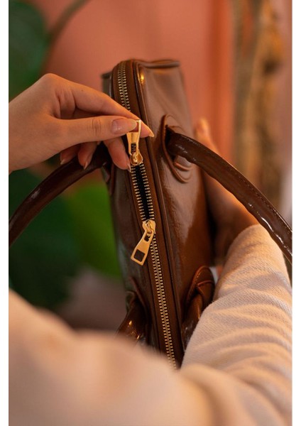 Kadın Çift Fermuarlı Uzun Saplı Baget Model El & Kol & Omuz Çantası indirimleri