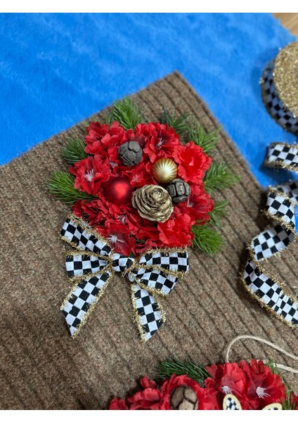 Kapı Süsü Yılbaşı Konsept Kırmızı Kapı Önü Paspası modelleri