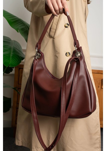Bordo Kadın Halka Detaylı El ve Omuz Çantası – Şık ve Geniş Iç Hacimli fiyatları
