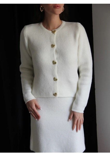 Kadın Gold Kalp Düğme Detaylı Etek Üstü Triko Hırka Tesettür - Ekru