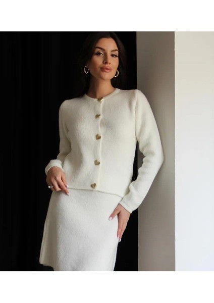 Kadın Gold Kalp Düğme Detaylı Etek Üstü Triko Hırka Tesettür - Ekru indirimleri