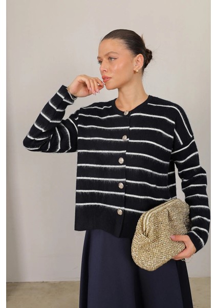 Kadın Etek Üstü Düğme Detaylı Çizgili Triko Hırka Tesettür - Siyah fiyatları