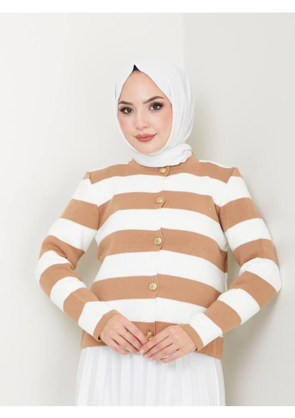 Kadın Düğme Detaylı Çizgili Etek Üstü Triko Hırka Camel Tesettür