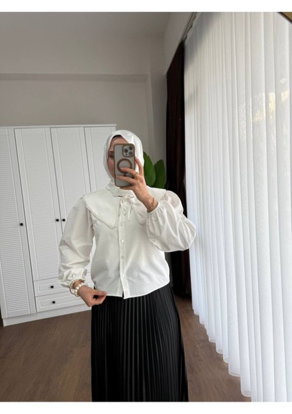 Kadın Etek Üstü Bebe Yaka Incili Beyaz Gömlek