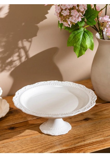 Lcw Home Beyaz Ayaklı Porselen Sunum Tabağı 22 cm fiyatları